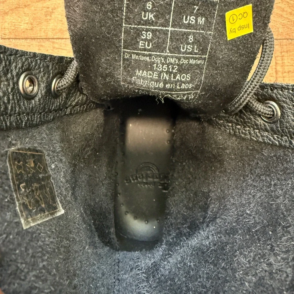 Dr. Martens 1460 Pascal Men 7 Women 8.5 Black Pebbled Leather 8-Eye Boots 13512